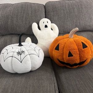 Pumpkin and ghost pillows